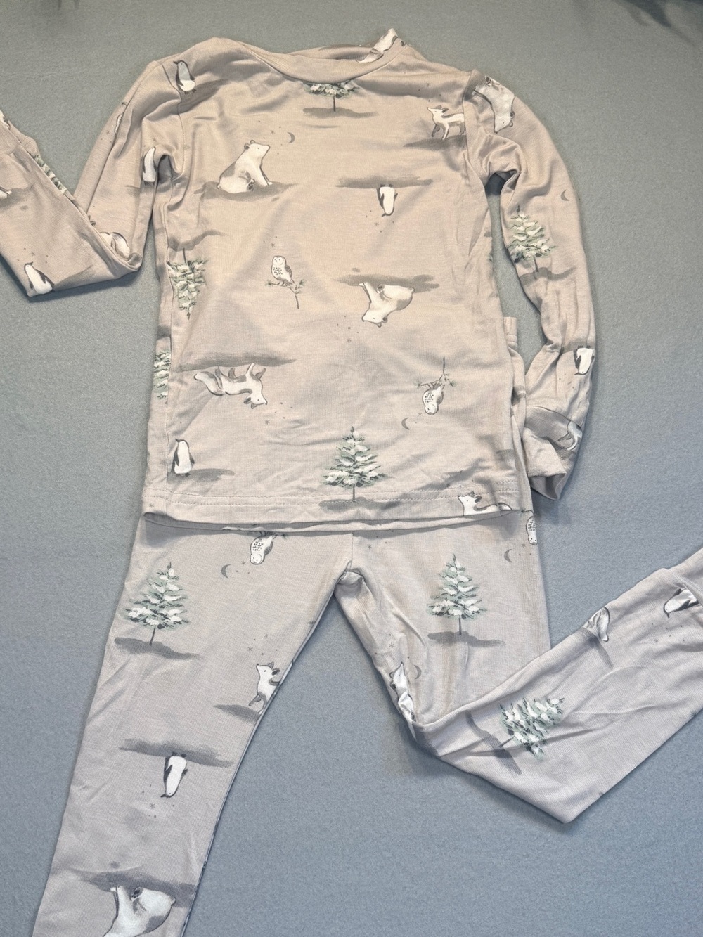 Carter's Light Gray Polar Bear Print Pajama Set size 2 w/tag